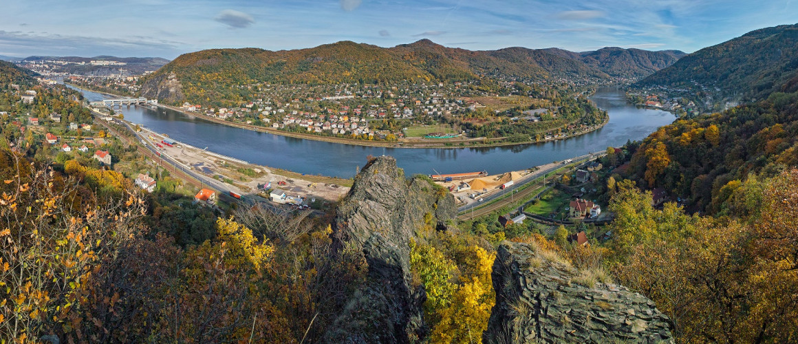 panorama-podzim-z-vrkoce_mensi.jpg
