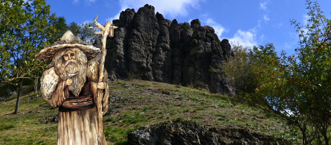 Krehky svet koniklecu.jpg