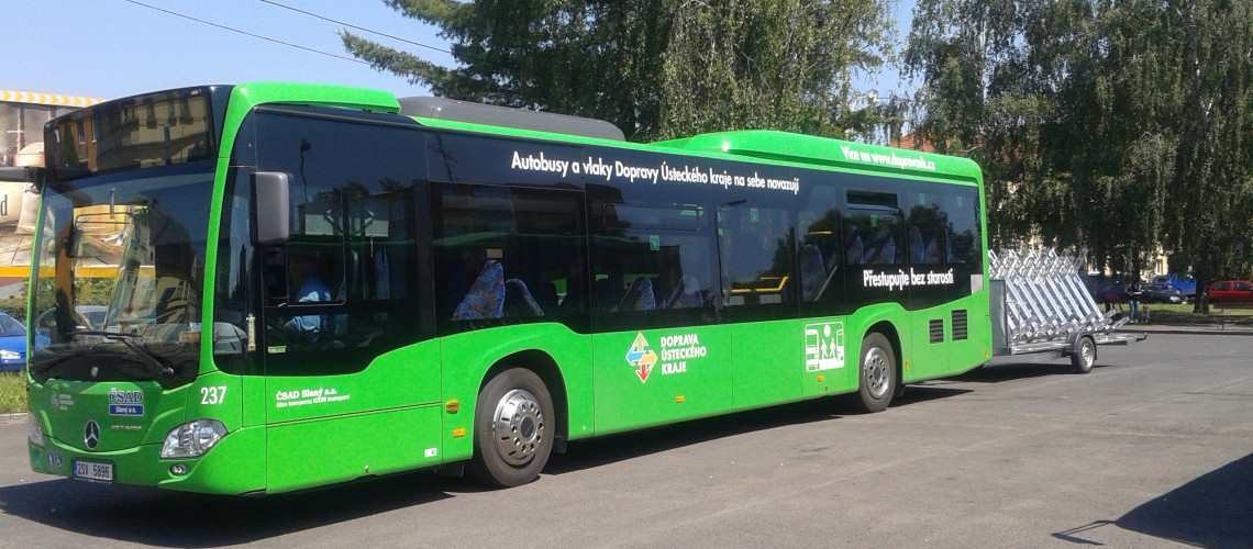Zelený autobus DÚK.jpg